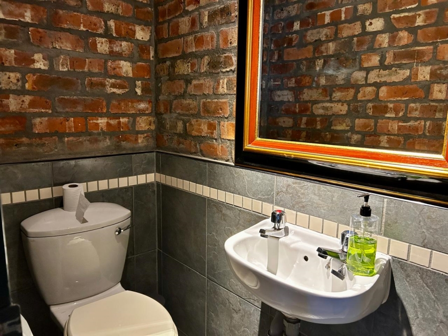 To Let 1 Bedroom Property for Rent in De Waterkant Western Cape